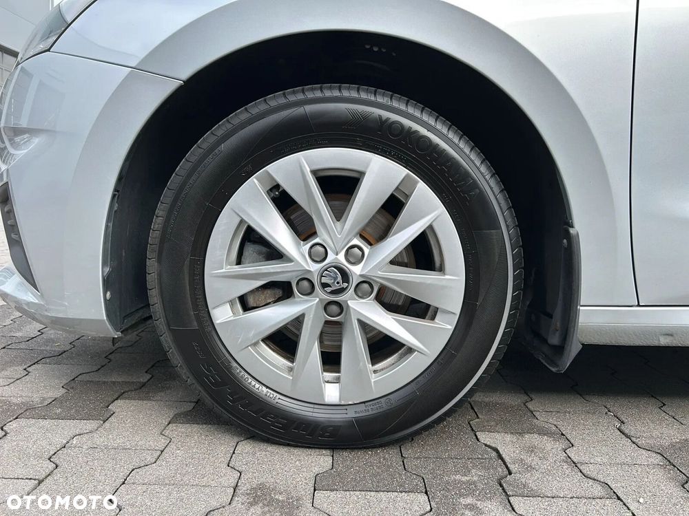 Skoda Fabia 1.0 TSI Ambition - 36