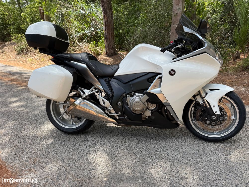 Honda VFR 1200 DCT - 6