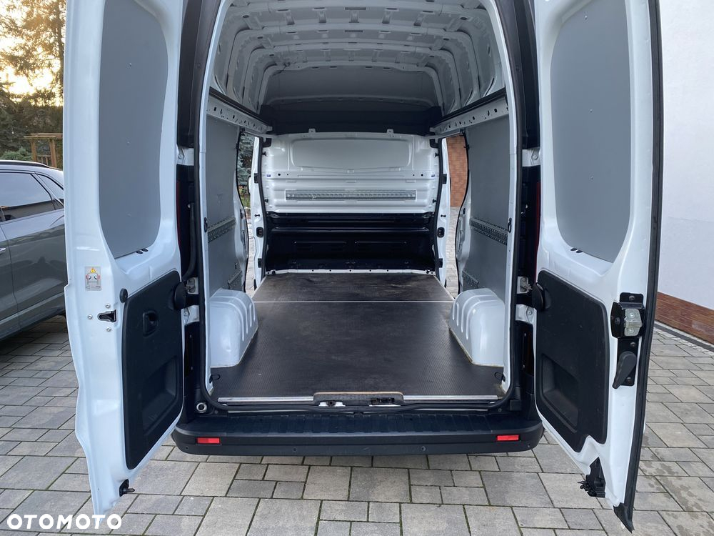 Renault TRAFIC - 9