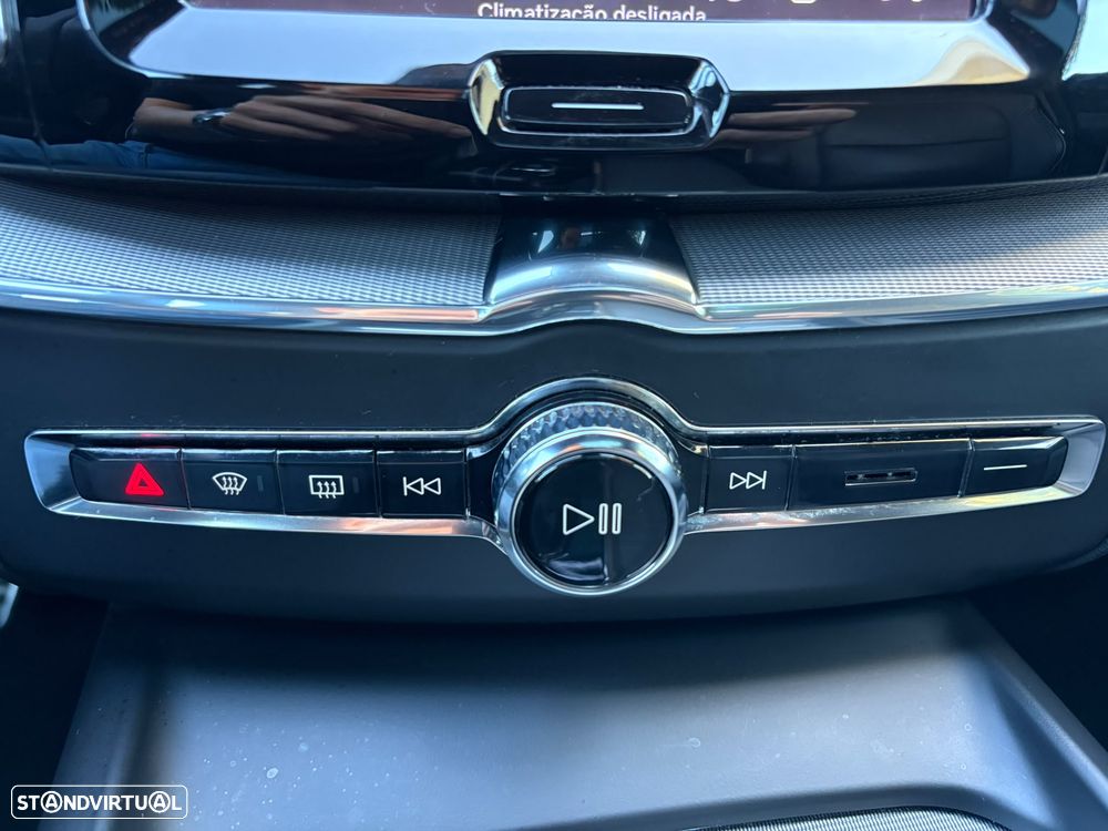Volvo XC 60 2.0 T6 PHEV R-Design AWD - 21
