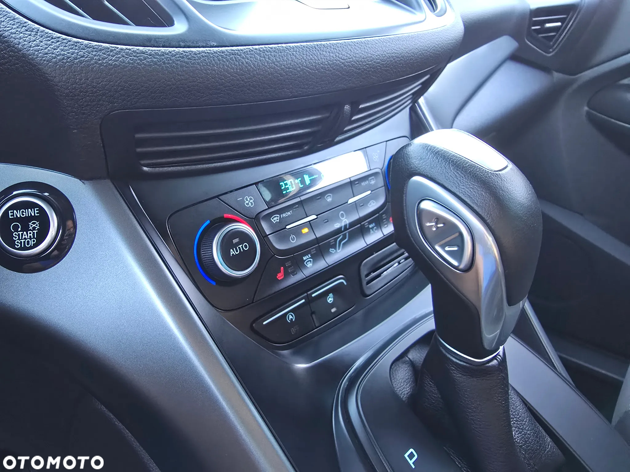 Ford Kuga 2.0 TDCi 4x4 Titanium - 35