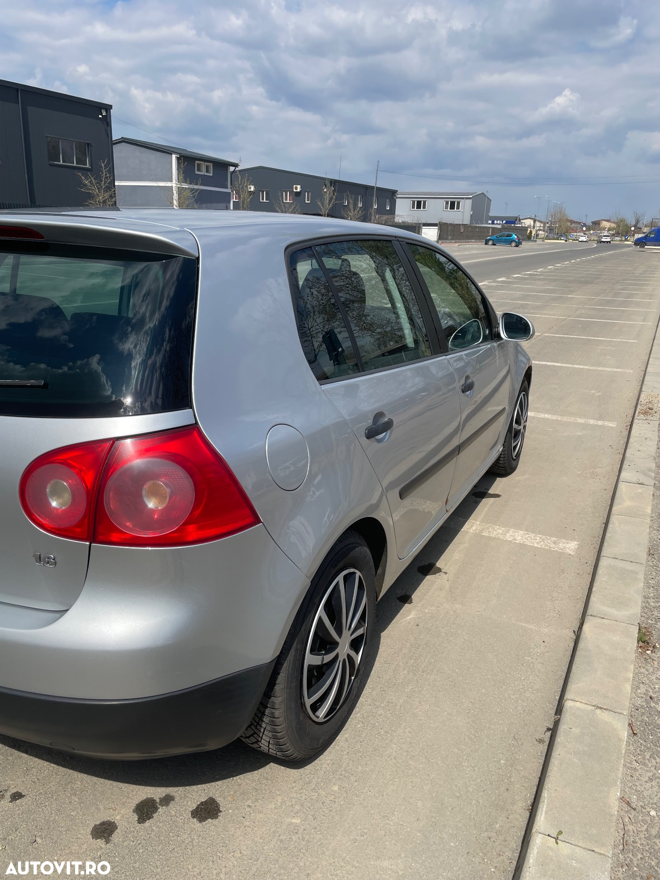 Volkswagen Golf 1.6 Comfortline - 9