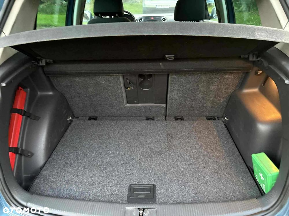 Volkswagen Golf V 2.0 TDI Comfortline - 12