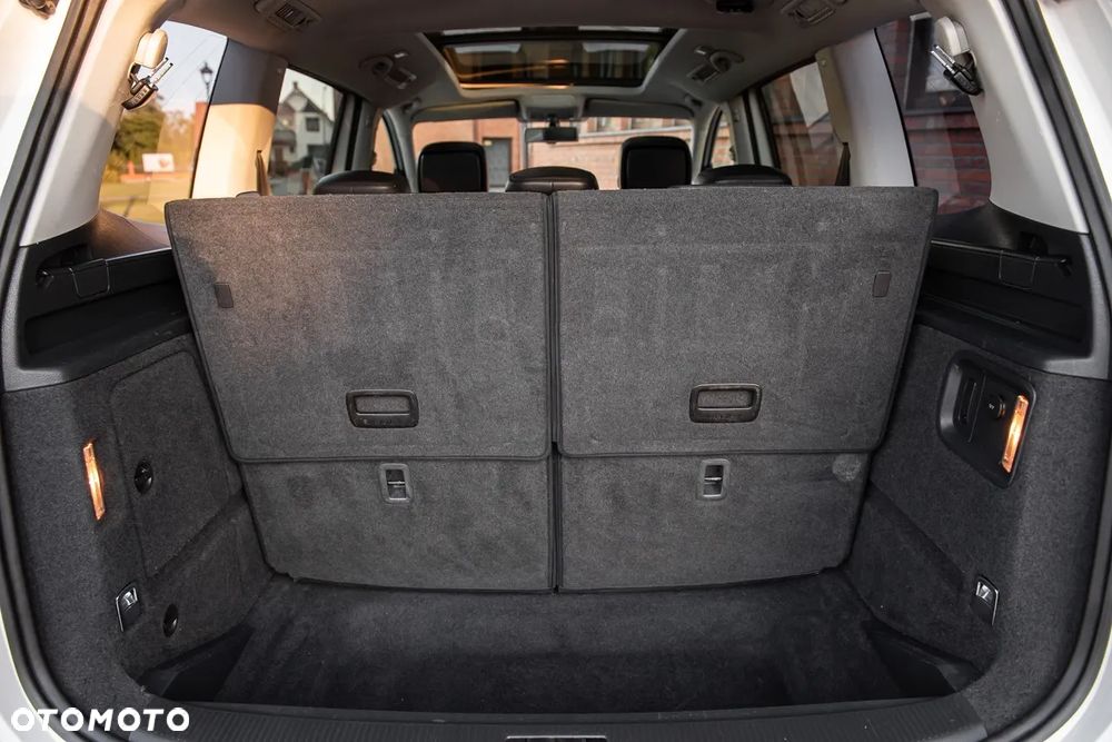 Volkswagen Sharan 2.0 TSI DSG Highline - 32