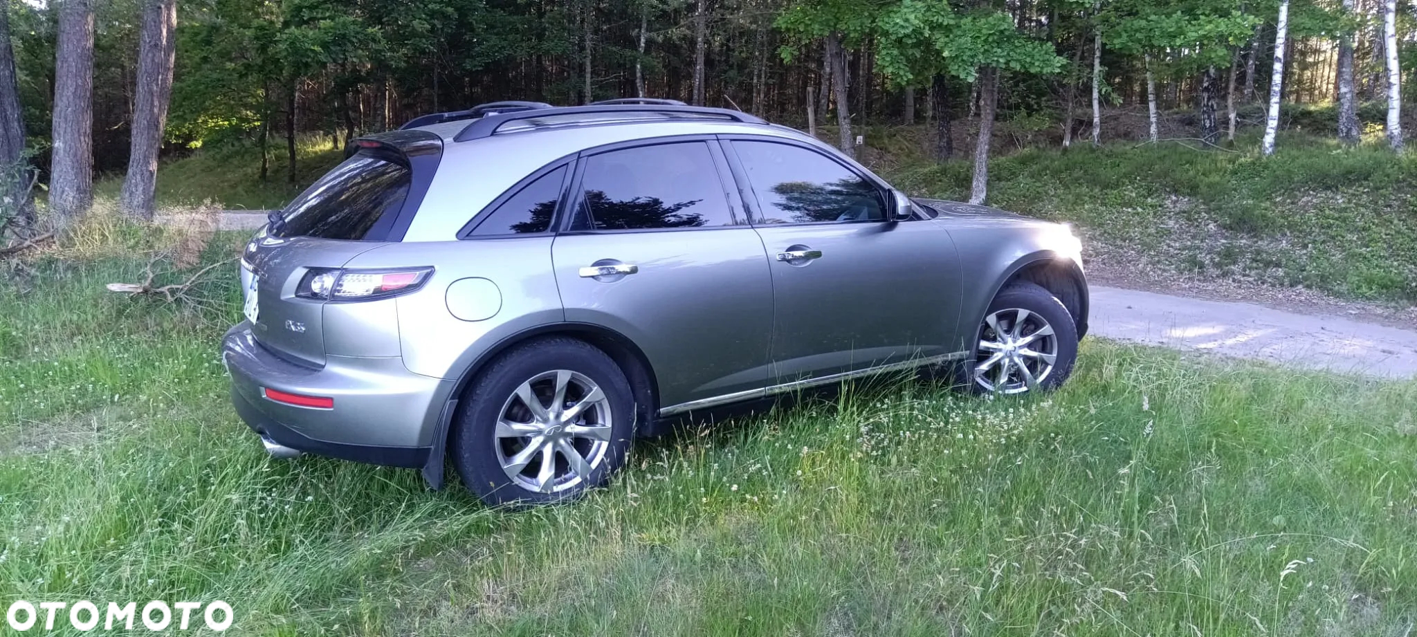 Infiniti FX FX35 - 16