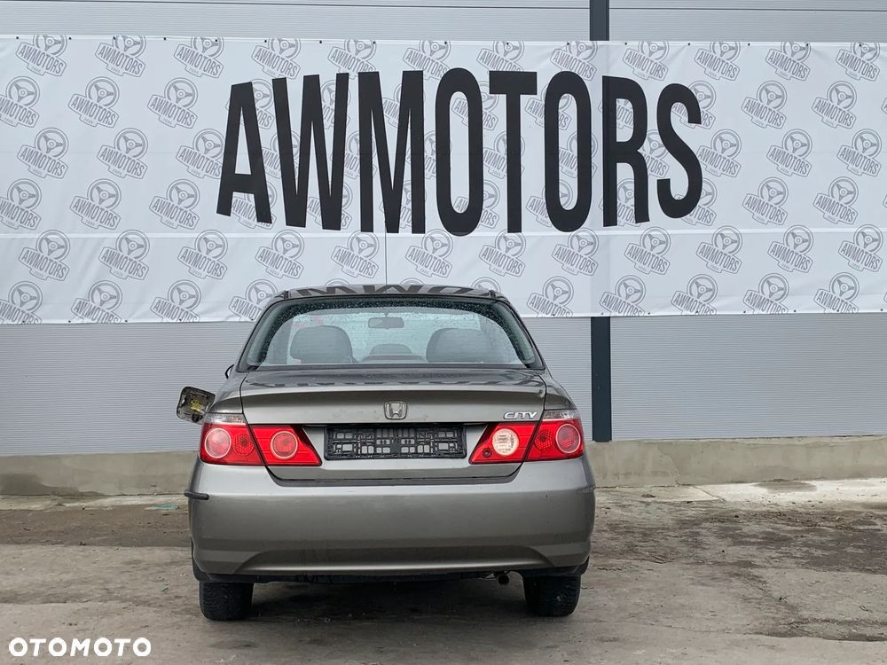 HONDA CITY 2007 *SAMOCHÓD NA CZĘŚCI* 2587  MASKA, LAMPA, DRZWI, LUSTERKO, ZDERZAK, GRILL, BŁOTNIK, KLAPA, BELKA, DESKA, FOTELE, KANAPA, ĆWIARTKA, KIEROWNICA, TARCZE, ZACISKI, ZAWIESZENIE, KOMPLETNY PRZÓD, KOMPLETNY TYŁ, LICZNIK, ZEGARY, PRAWE LEWE PRZÓD TYŁ - 2