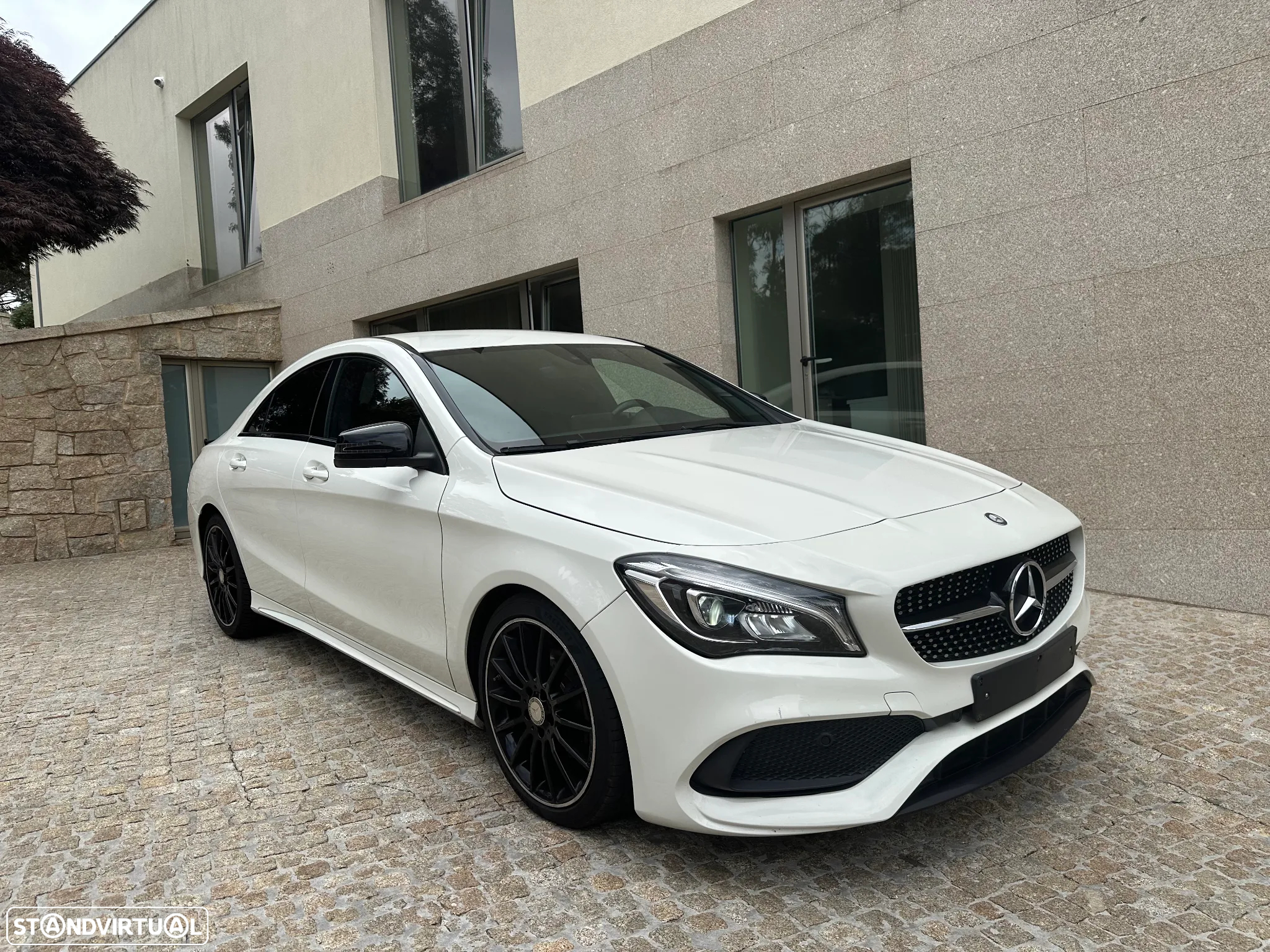 Mercedes-Benz CLA 180 d AMG Line - 3