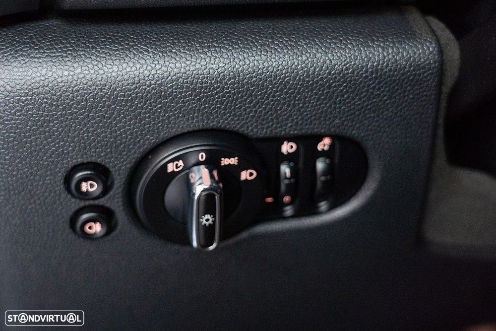 MINI 5 Portas Cooper D Seven - 23