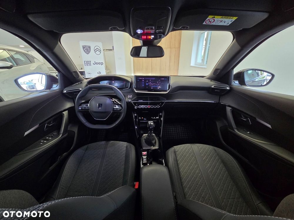Peugeot 2008 - 12