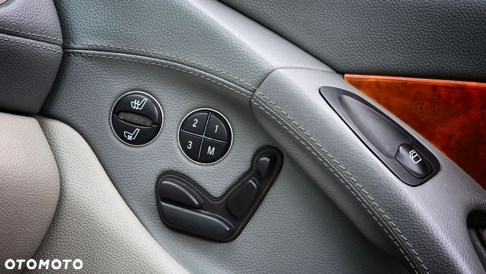 Mercedes-Benz SL - 32