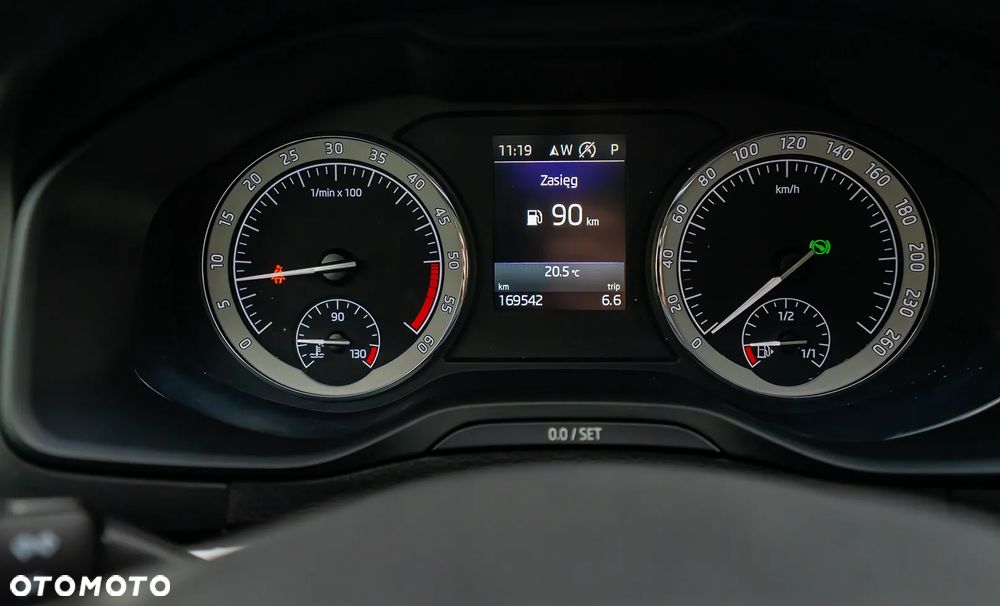 Skoda Karoq 2.0 TDI SCR 4x4 DSG Ambition - 36