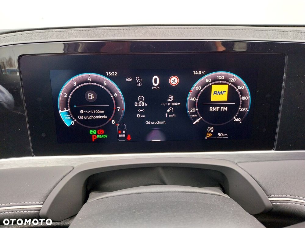Volkswagen Passat - 13