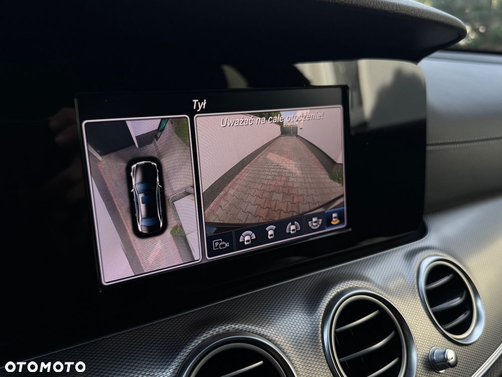 Mercedes-Benz Klasa E 200 9G-TRONIC AMG Line - 33
