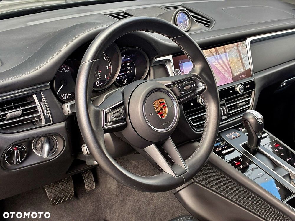 Porsche Macan - 12