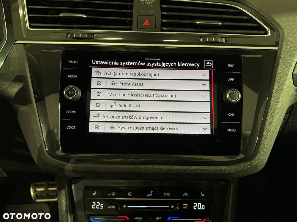 Volkswagen Tiguan - 31