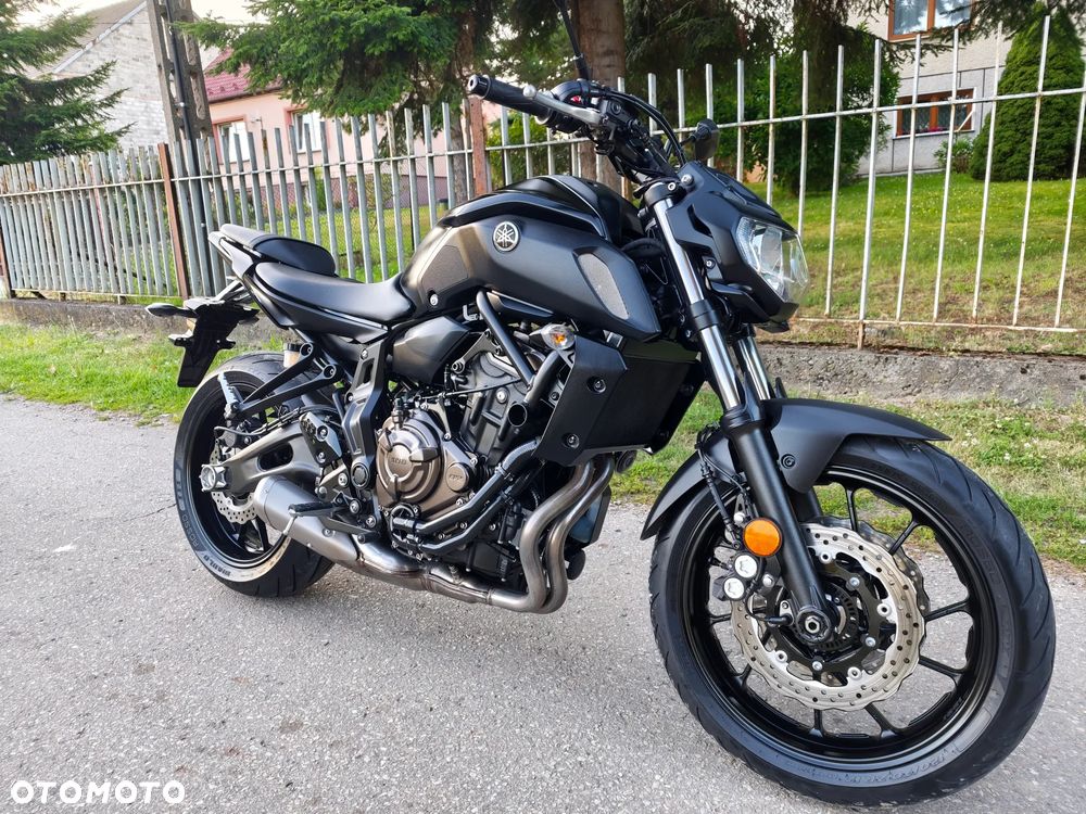 Yamaha MT - 2