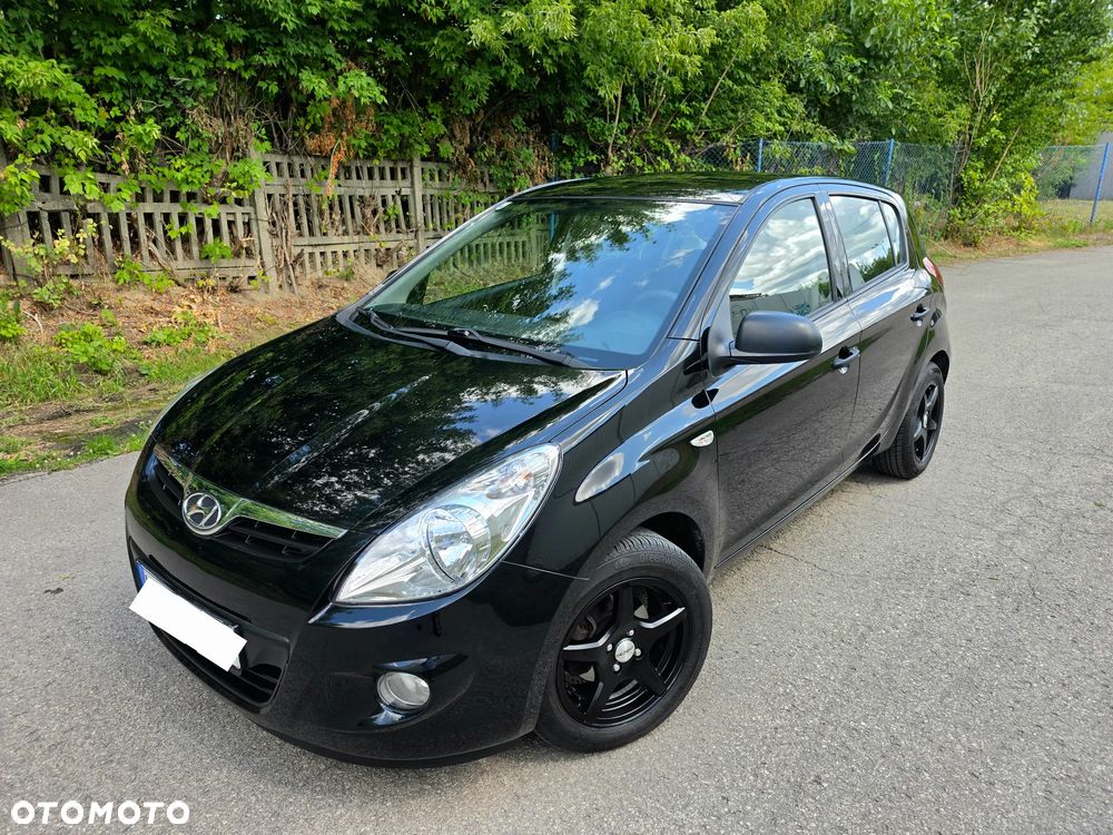 Hyundai i20 1.2 FIFA WM Edition - 14