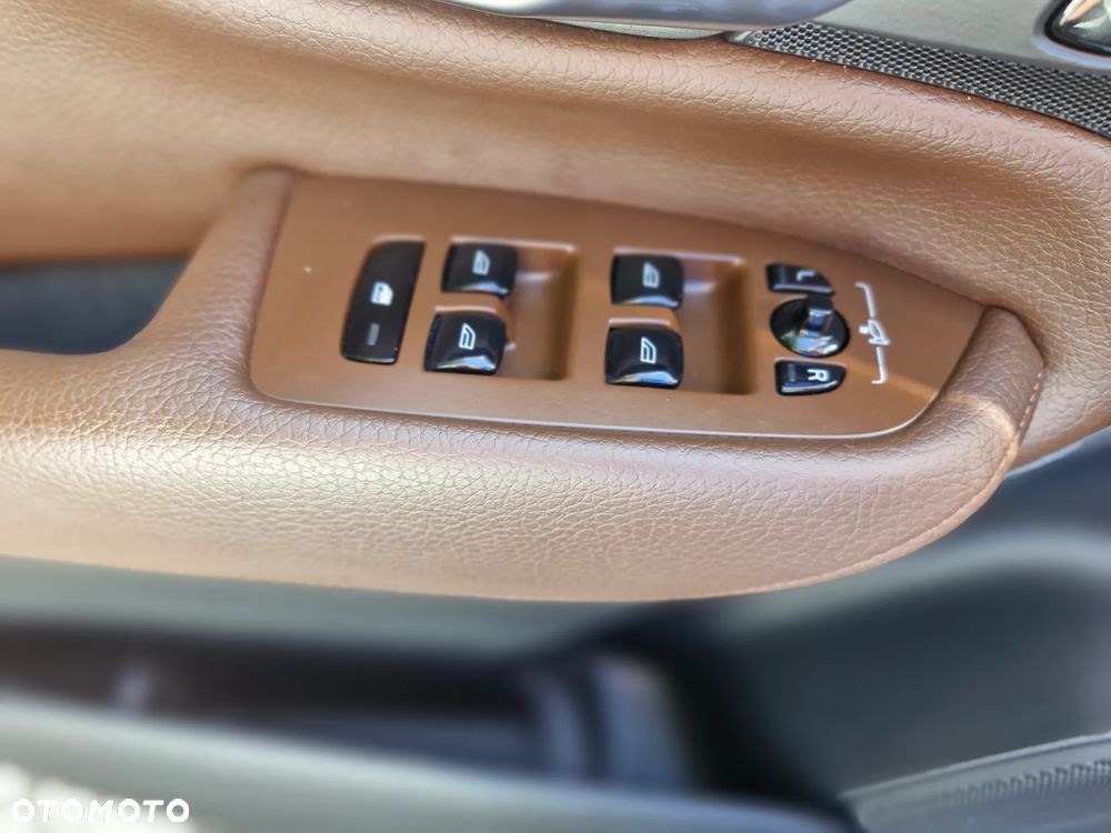 Volvo XC 90 B5 D AWD Inscription 7os - 13