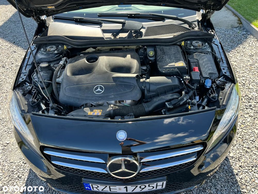 Mercedes-Benz Klasa A 180 BlueEfficiency Edition - 22