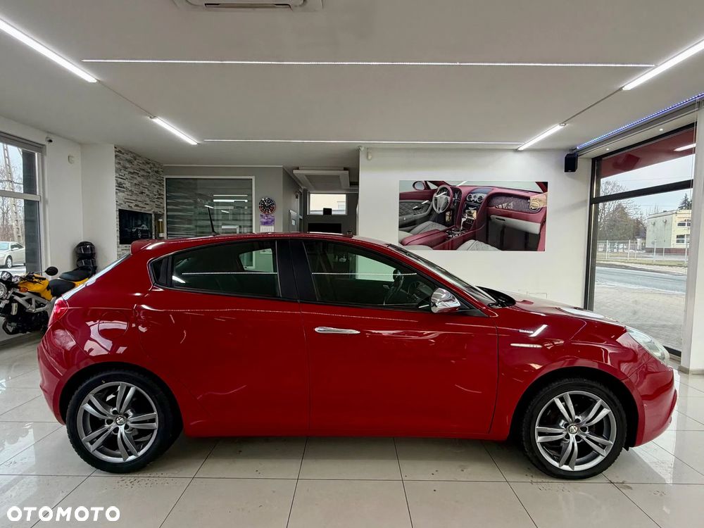 Alfa Romeo Giulietta 1.6 JTDM 16V Veloce - 10