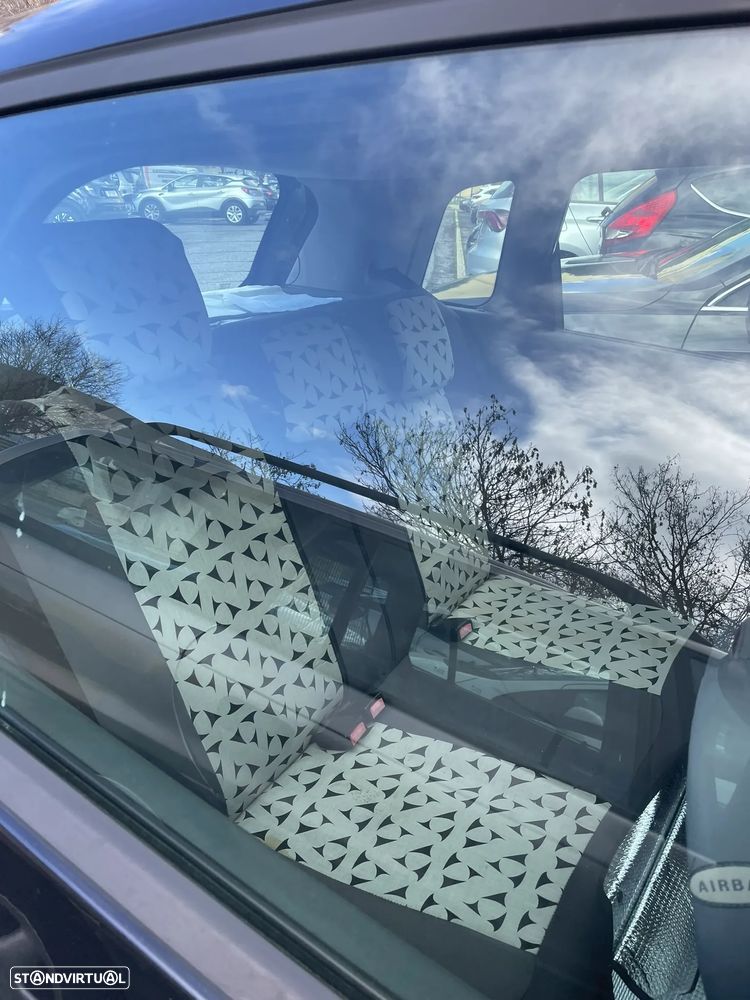 Ford Fiesta 1.25 Ghia - 8