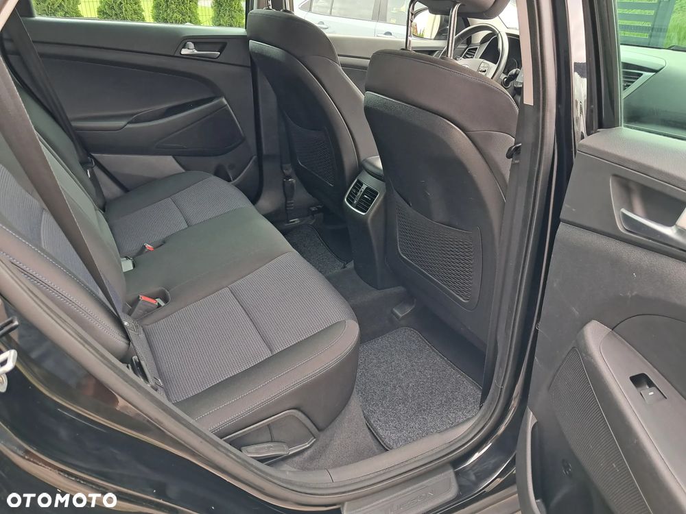 Hyundai Tucson 1.6 Turbo 2WD Navi - 19