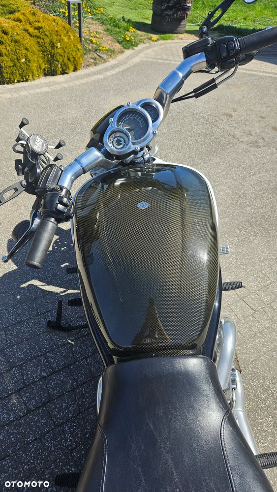 Harley-Davidson V-Rod Muscle - 13