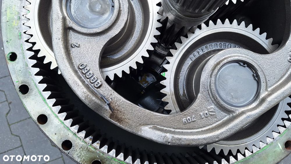 Fendt vario 820 seria 800 i inne zwolnica tył wałek układ planetarny most - 6