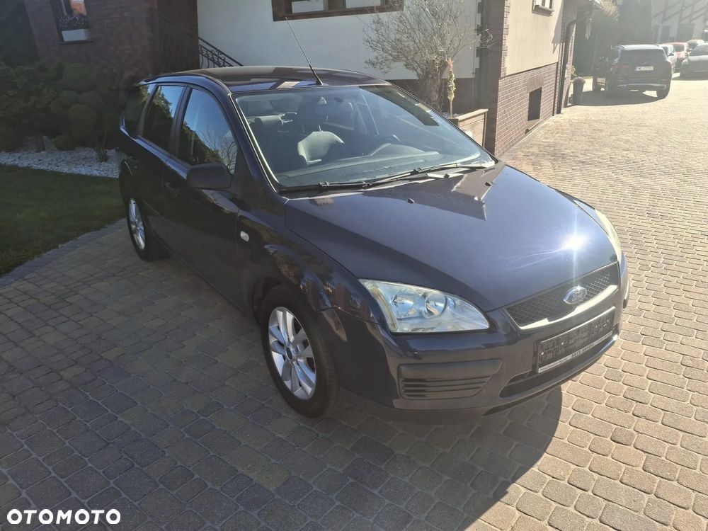 Ford Focus 1.8 Connection - 1