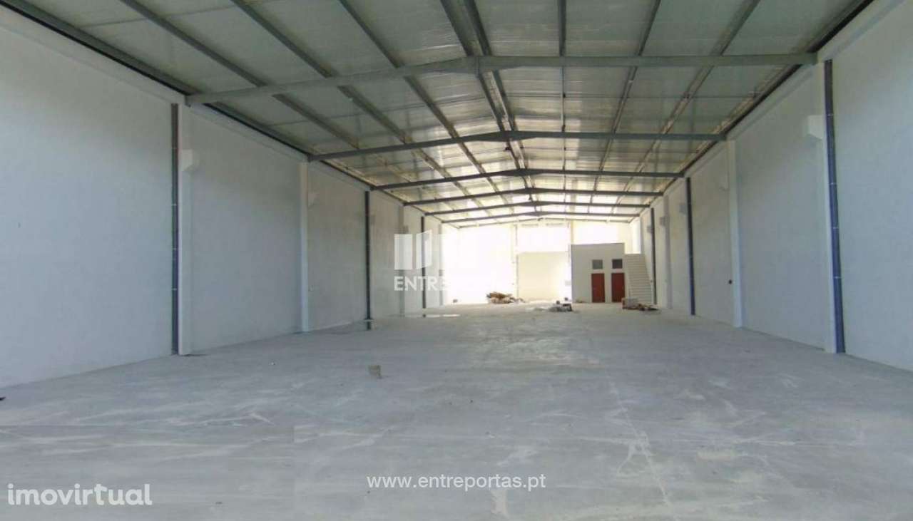 Venda de armazém Novo, Fragoso, Barcelos - Grande imagem: 5/30