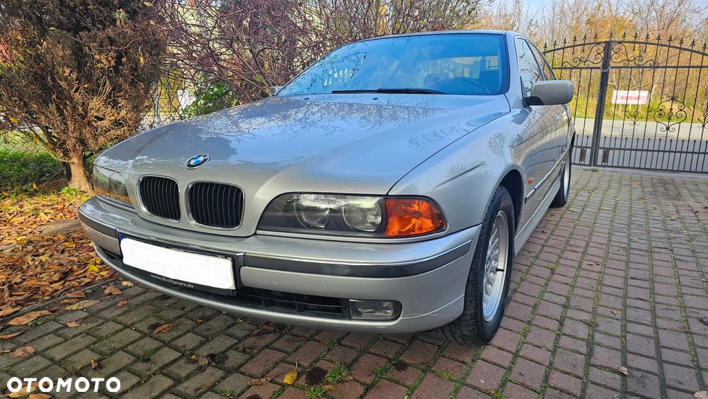 BMW Seria 5 523i - 3