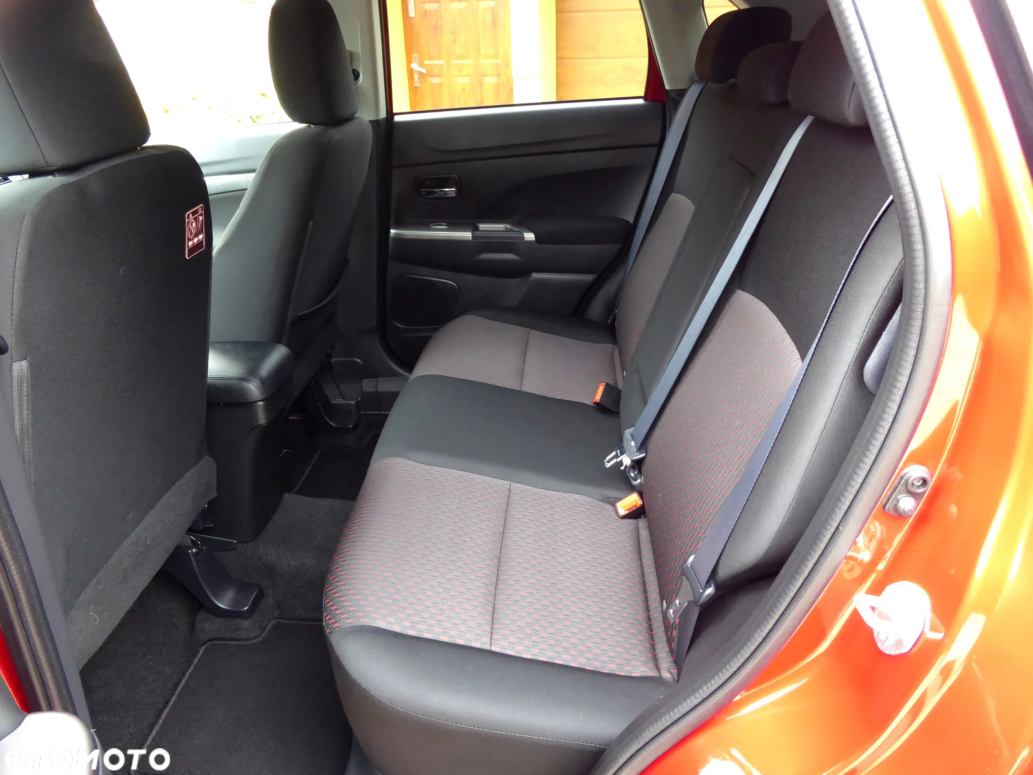 Mitsubishi ASX 1.6 ClearTec 2WD Diamant Edition+ - 32