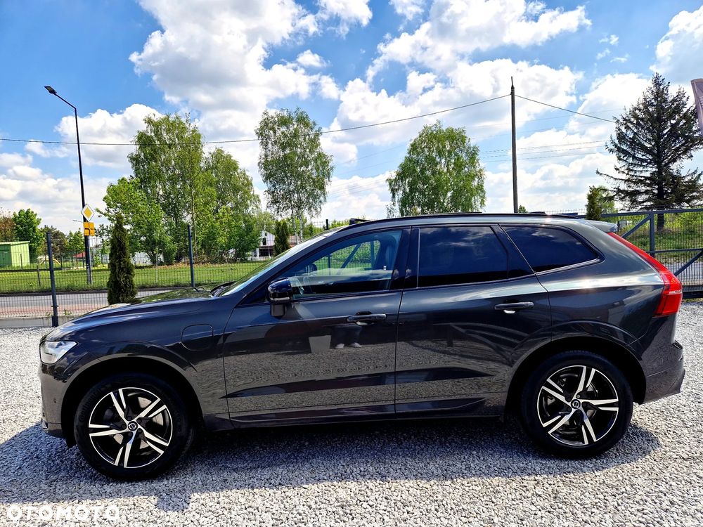 Volvo XC 60 T6 Plug-In Hybrid AWD Plus Dark - 28