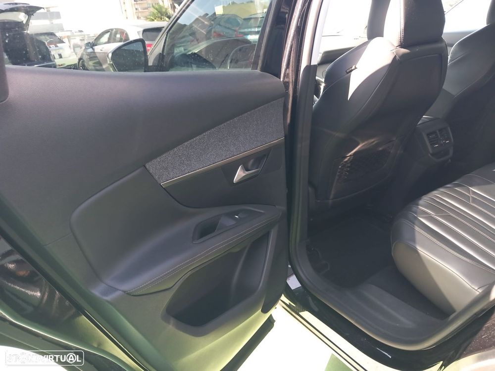 Peugeot 3008 1.6 BlueHDi Allure EAT6 - 24