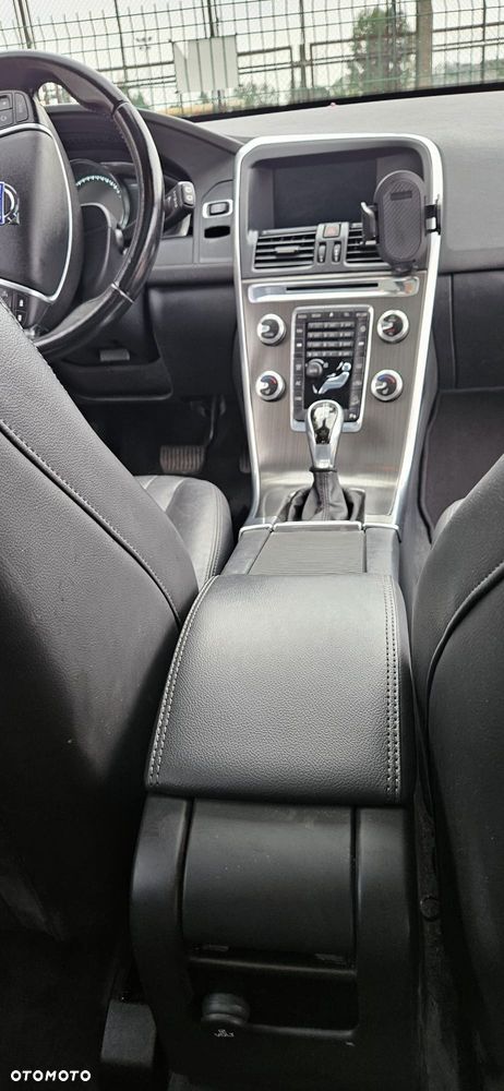 Volvo XC 60 D5 AWD Summum - 5