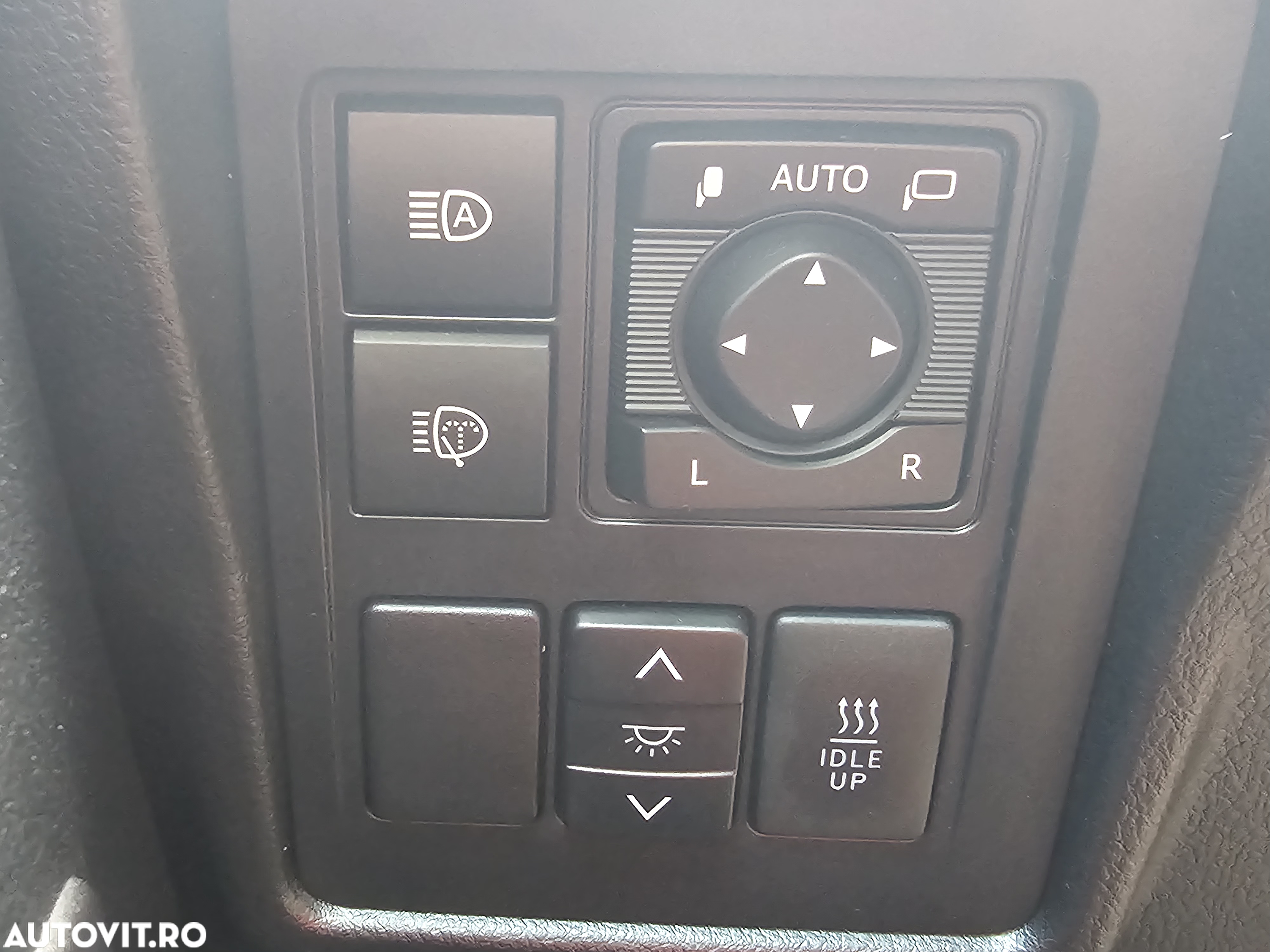 Toyota Land Cruiser 2.8l Turbo D-4D Aut. Luxury - 16