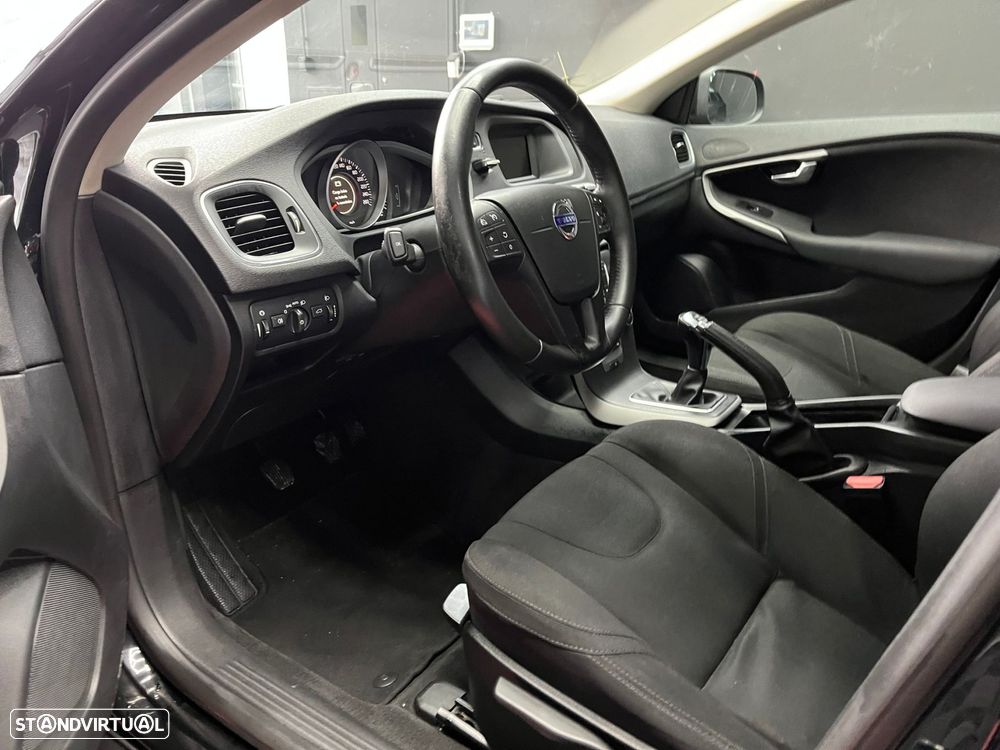 Volvo V40 Cross Country 2.0 D2 - 7