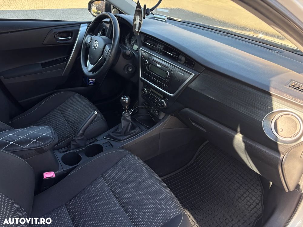 Toyota Auris 1.3 Dual VVT-i Luna - 5