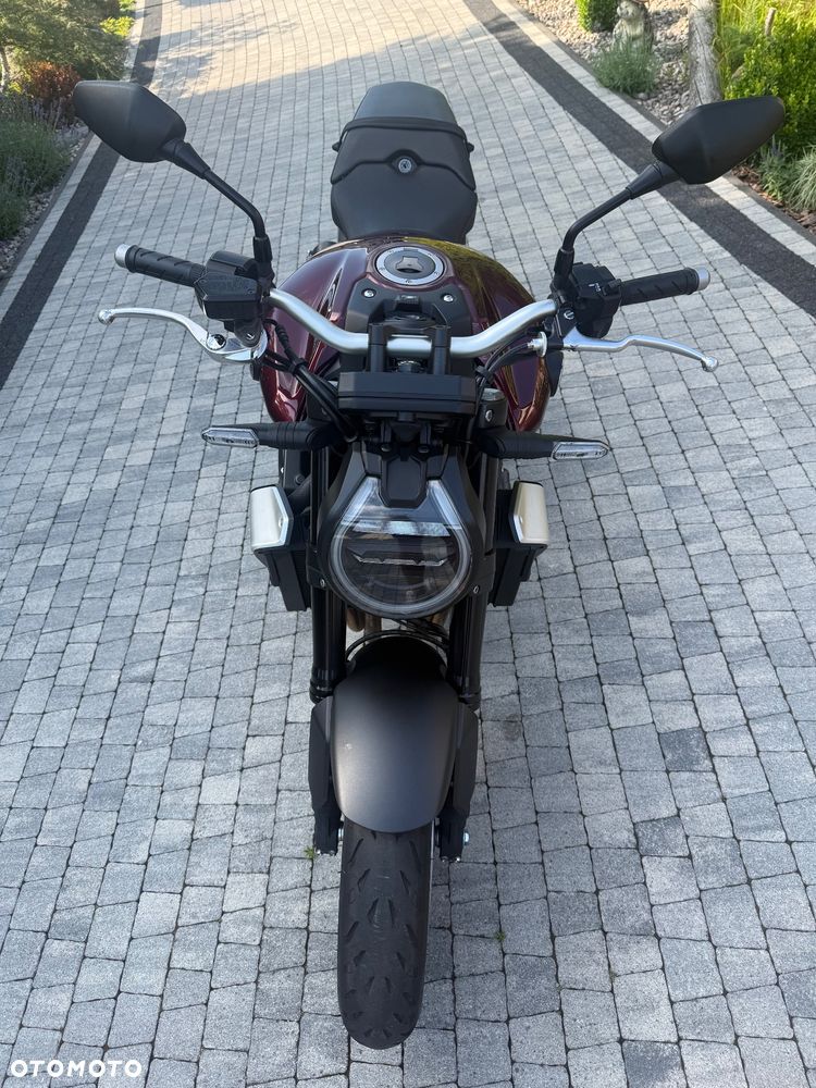Honda CB - 10
