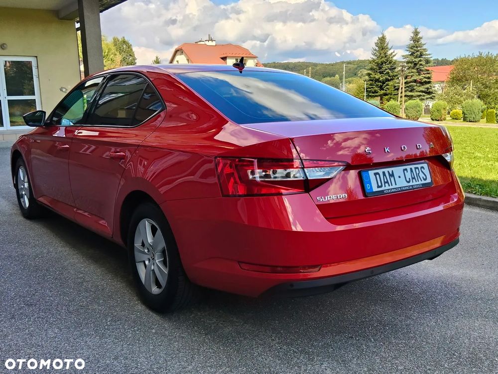 Skoda Superb 2.0 TDI SCR Sportline DSG - 3