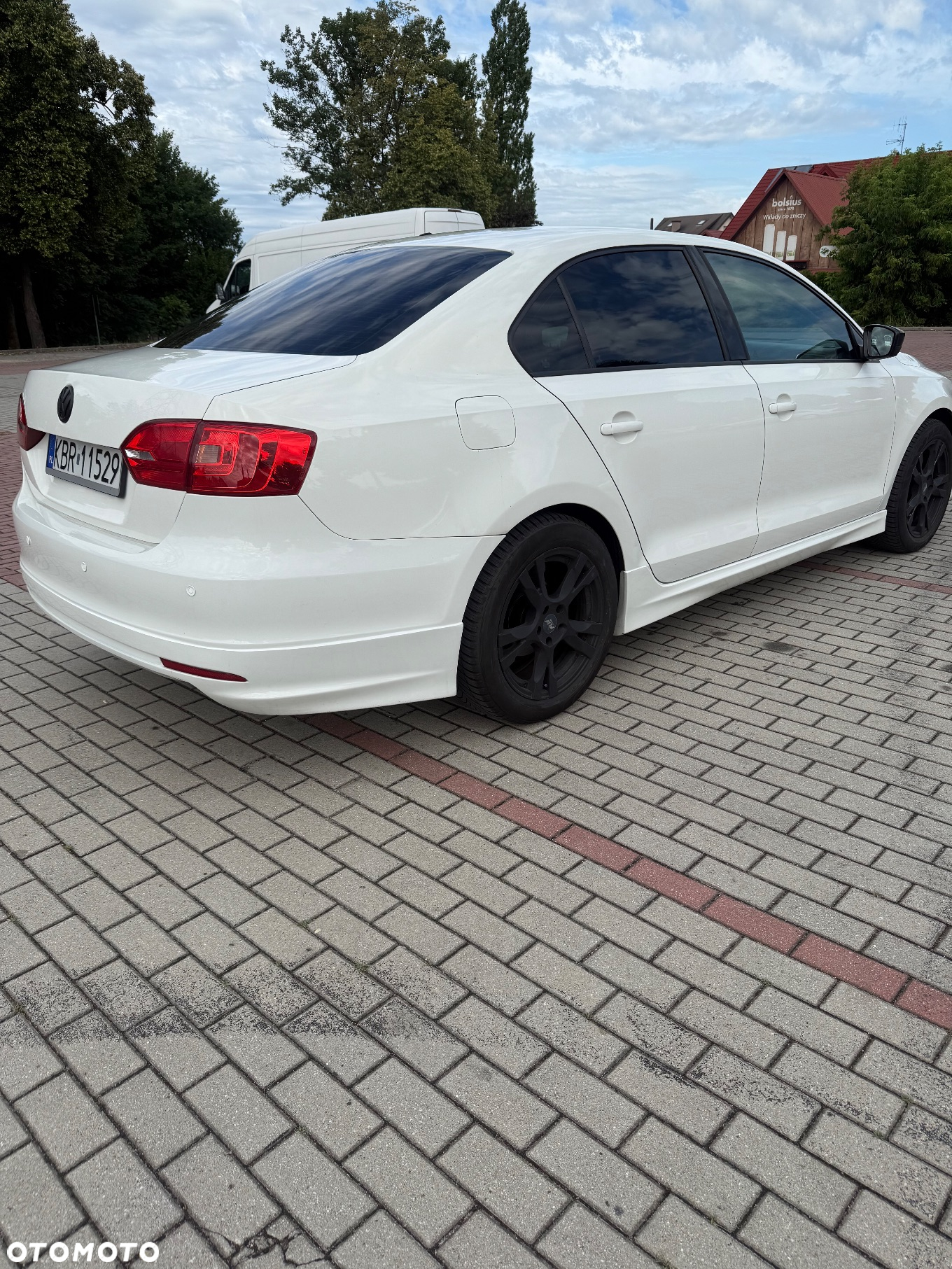 Volkswagen Jetta - 4