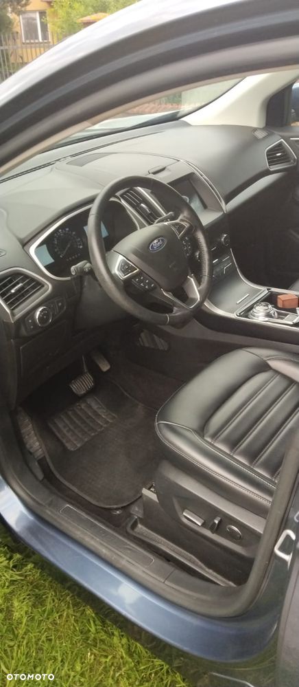 Ford Edge - 10