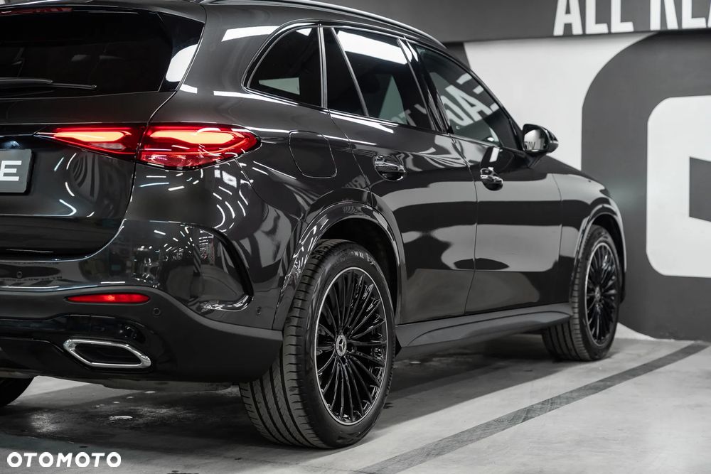 Mercedes-Benz GLC - 25