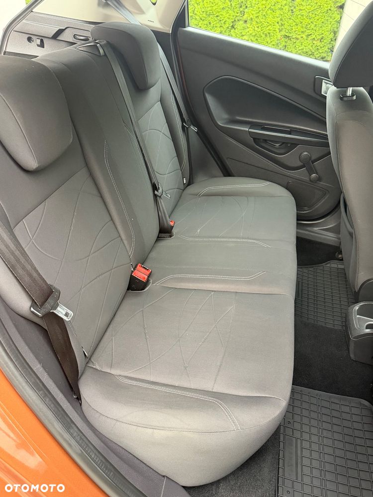 Ford Fiesta - 16