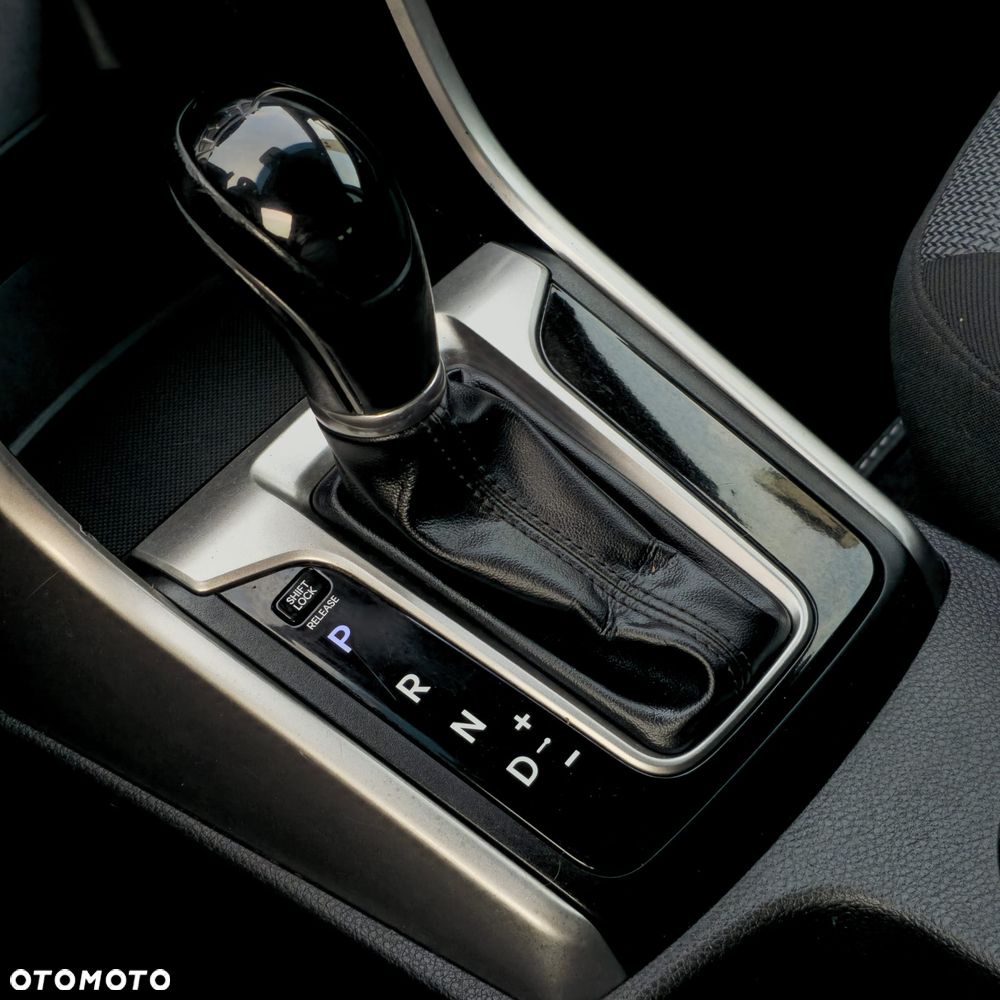 Hyundai i30 1.6 Automatik Style - 30