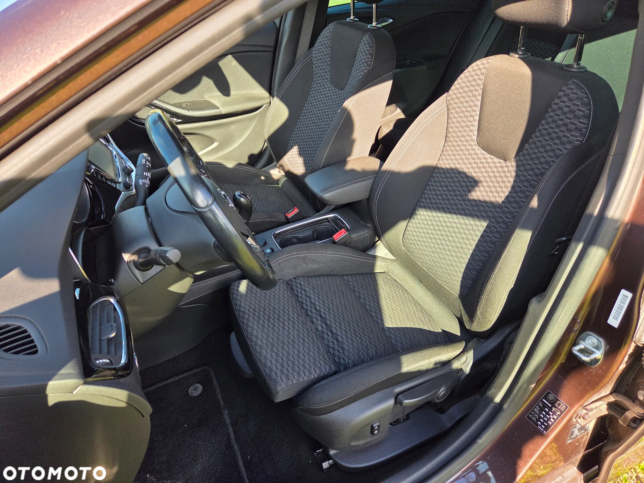 Opel Astra V 1.4 T Dynamic - 10