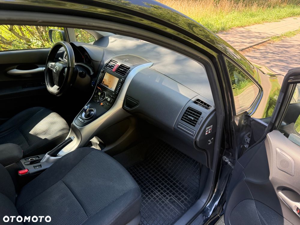 Toyota Auris 1.8 HSD Luna - 13