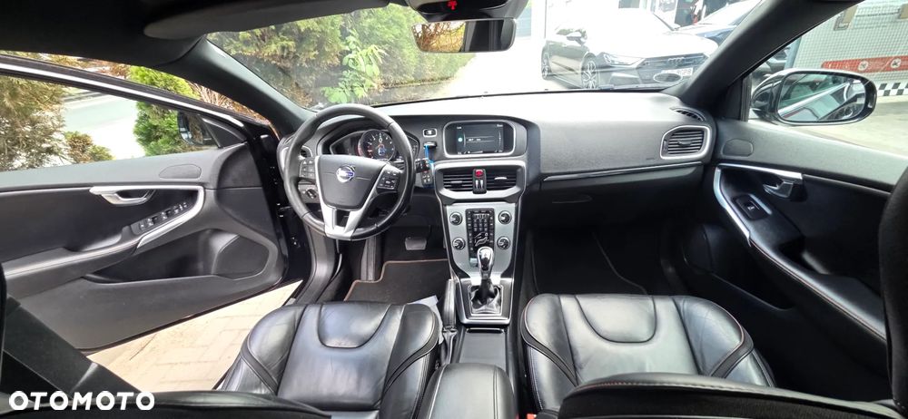 Volvo V40 T3 Geartronic Ocean Race - 34