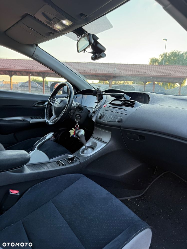 Honda Civic 1.8 Executive - 13