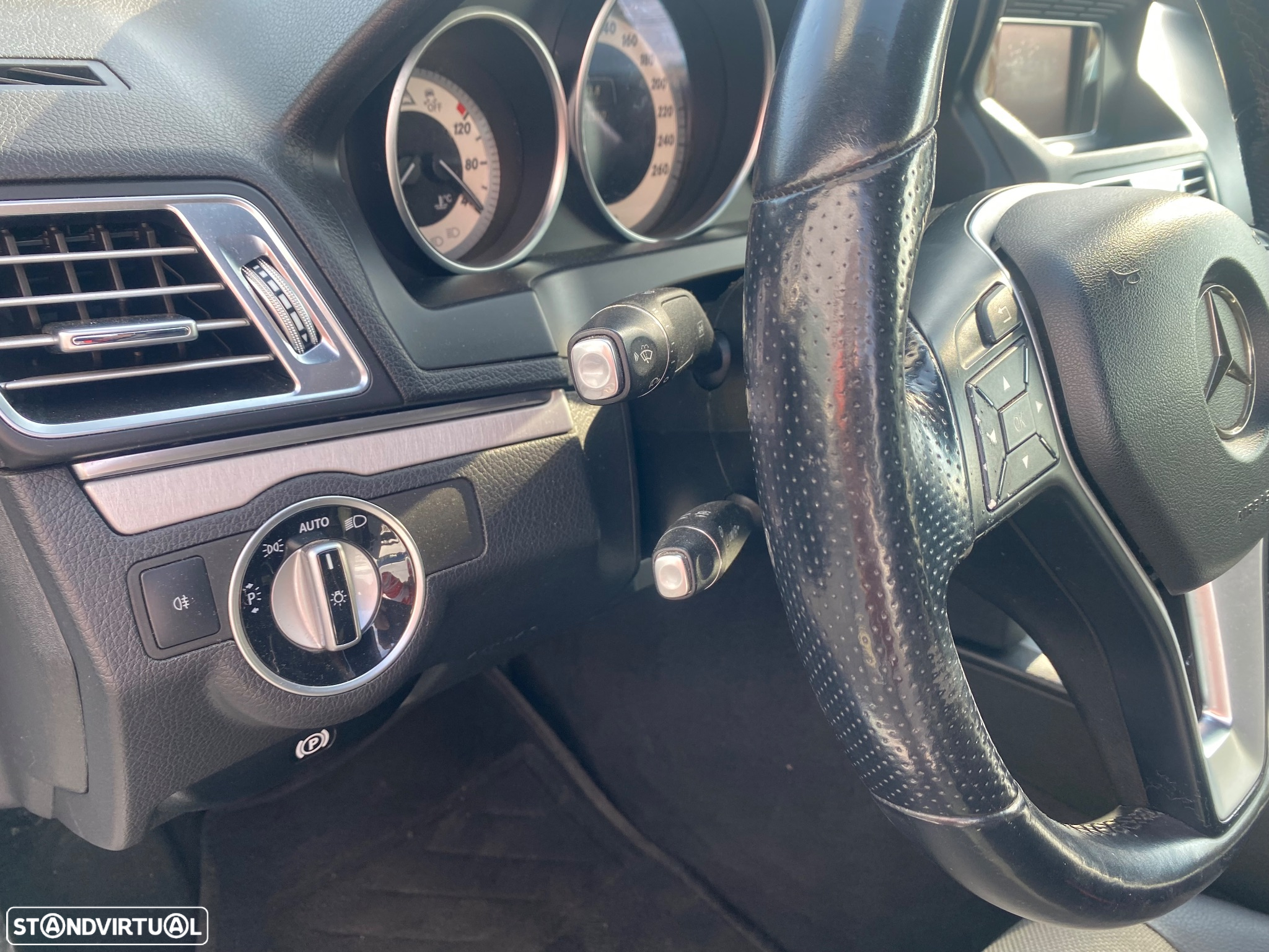 Mercedes-Benz E 220 CDi Avantgarde BlueEfficiency - 17